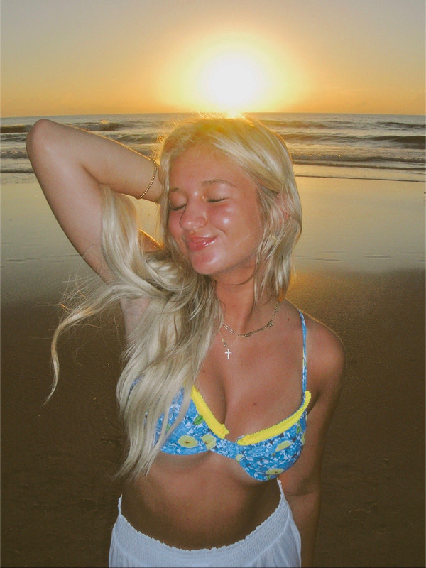 photo 25 2025 12 14 22 12 47