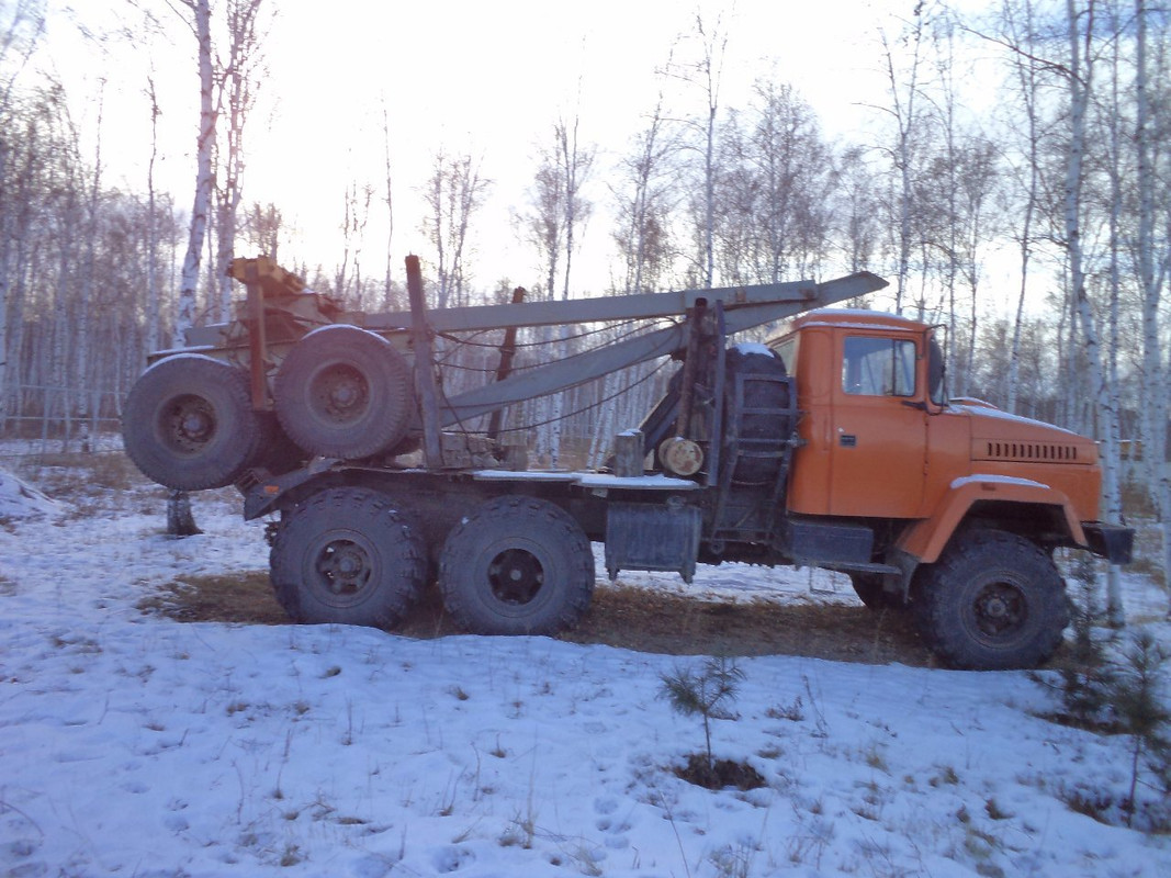 К?АЗ 64372 Лесовоз в Чите (3)
