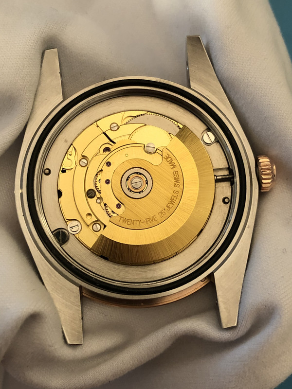 BAA1A9C9-5F59-46B3-A36B-6C73A6E1FFBC