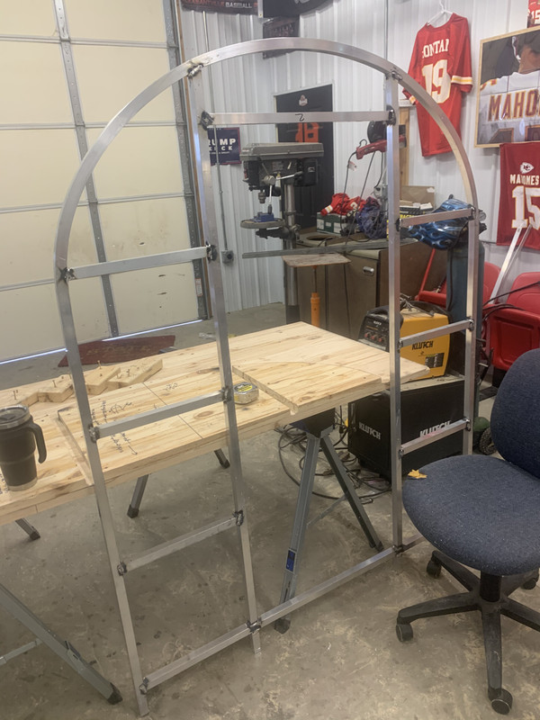 91FFD359-3950-42A2-8EE6-00025496C338