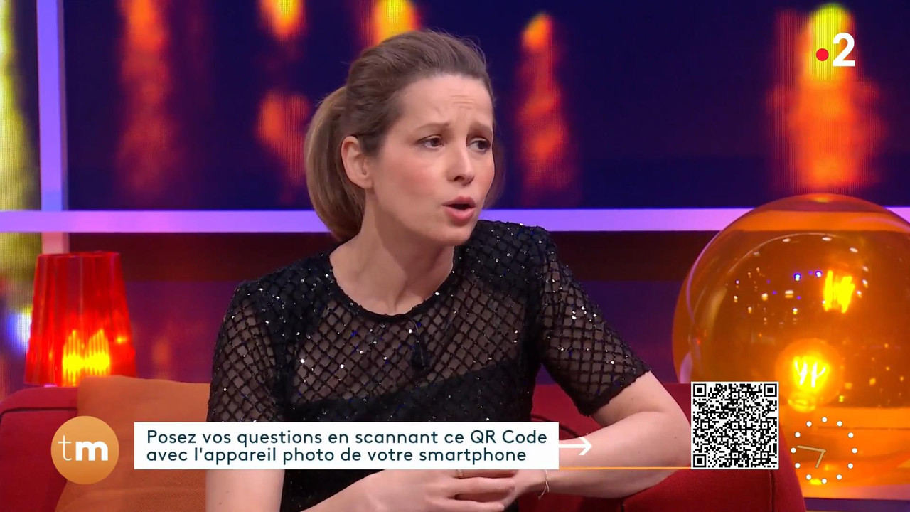 Maud Descamps 2021-12-26.mp4_snapshot_01.35_[2021.12.29_00.16.30]