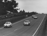 24 HEURES DU MANS YEAR BY YEAR PART ONE 1923-1969 - Page 53 61lm36-Porsche-695-GS-4-Carrera-Abarth-GTL-Herbert-Linge-Ben-Pon