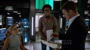 Arrow-S05-E01-Retaggio-BDMux-ITA-ENG-x26