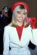 Olivia-Newton-Johnon-md25