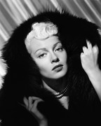 Lana-Turner-g23