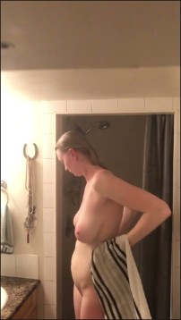 [Image: Voyeur57765103145.jpg]