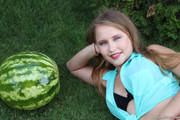 Marvel-Charm-Hanna-Watermelon-080