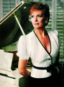 julie-andrews-mc81