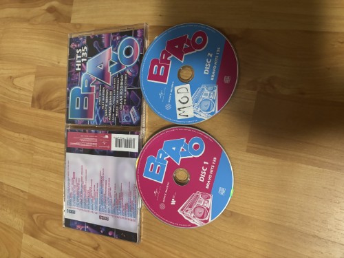 000-va-bravo-hits-135-2cd-2026.jpg