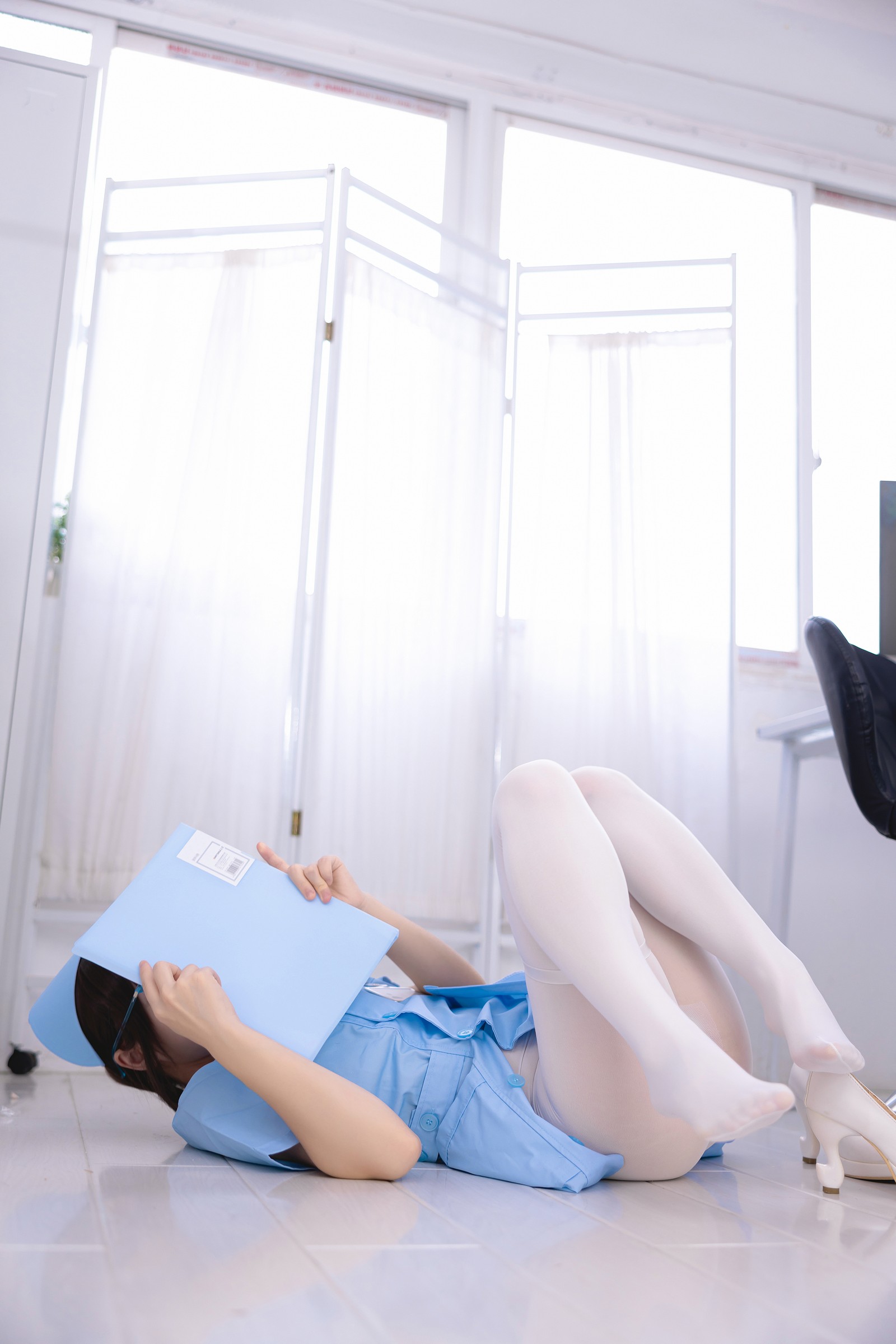 十万珍吱伏特（香川澪）实习生主题摄影作品集｜155P+1V｜1.38GB插图3