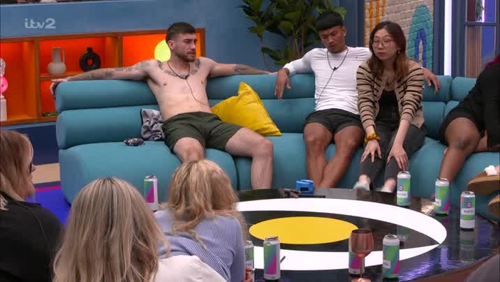 [Image: i1mh6hbi64wr.jpg]