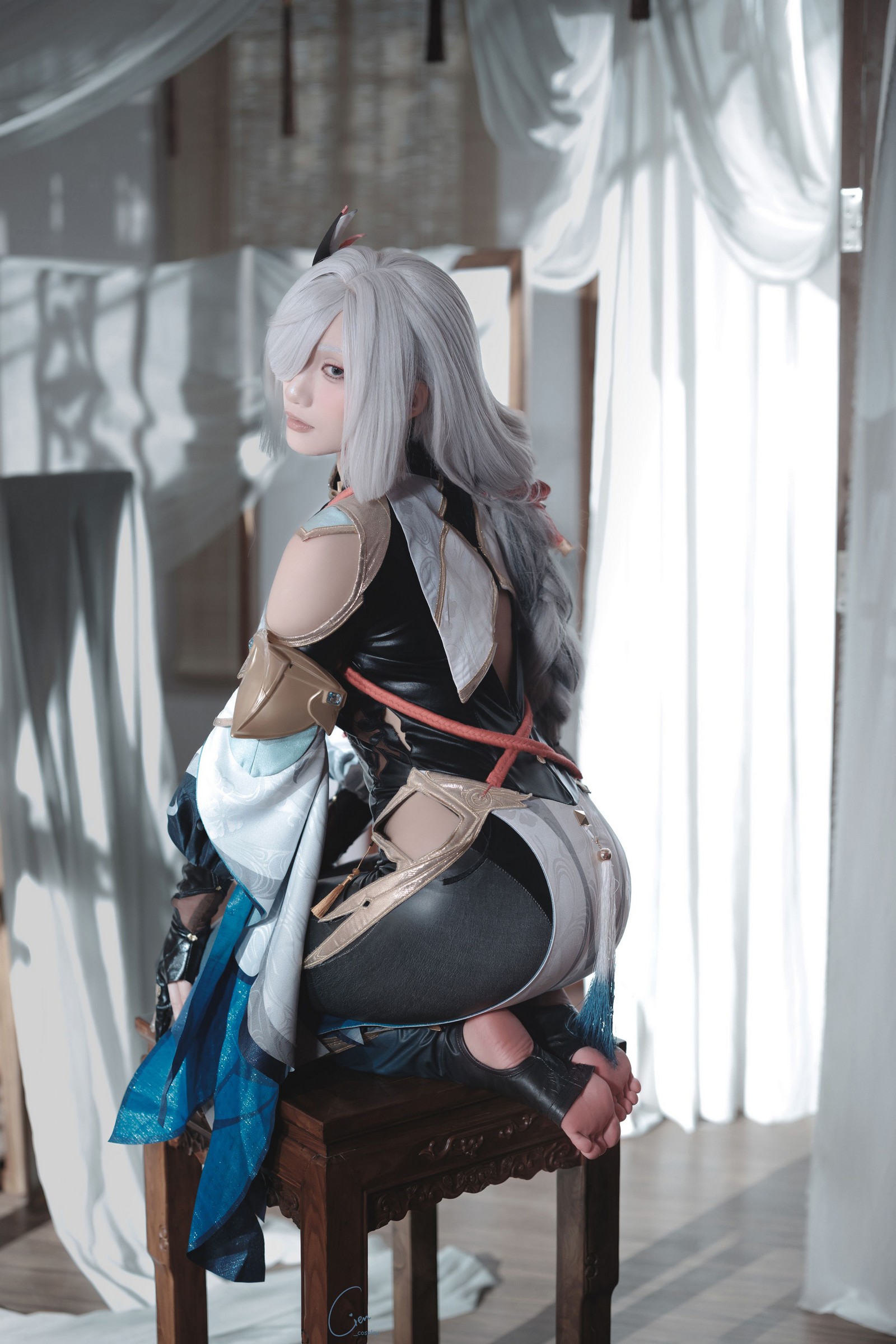 Cien恩恩 原神 申鹤 Cosplay 写真合集｜角色还原高清大图（31P｜89MB）插图1