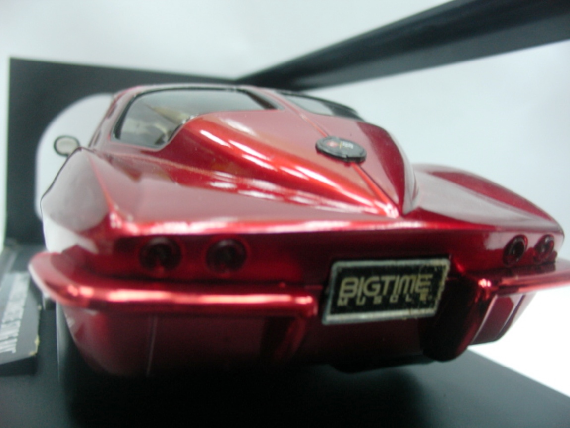 WOW EXTREMELY RARE Chevrolet Corvette Sting Ray 1963 Red met w// Blower 1:18 Jada