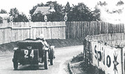 24 HEURES DU MANS YEAR BY YEAR PART ONE 1923-1969 - Page 10 30lm24-Lea-Francis-S-KPeacock-SNewsome-2