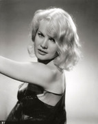 carroll-baker-b92