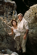 anne-heywood-b13