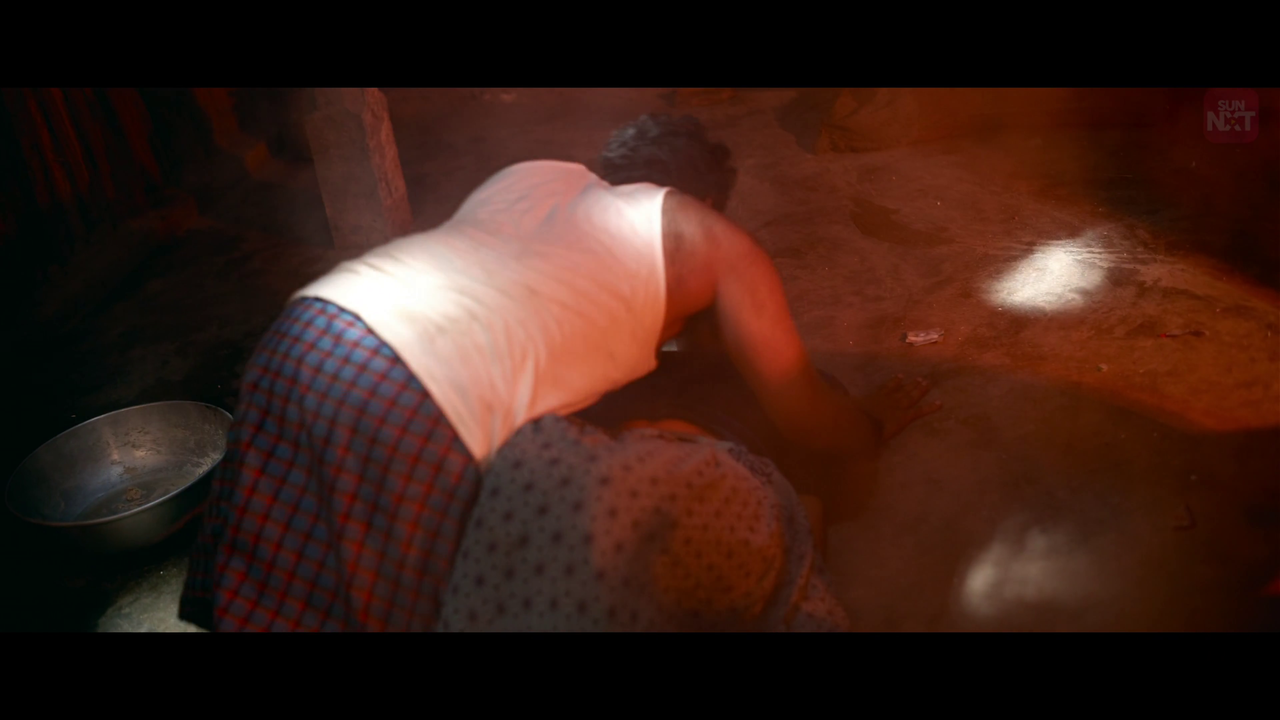 [Image: vlcsnap-2025-07-13-21h39m13s534.png]