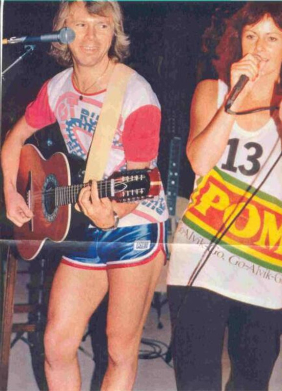 61865_109849192407608_100001475833690_75778_3246