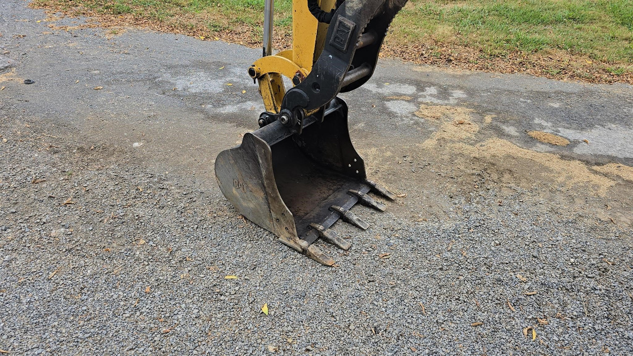 Vehicle thumbnail 30