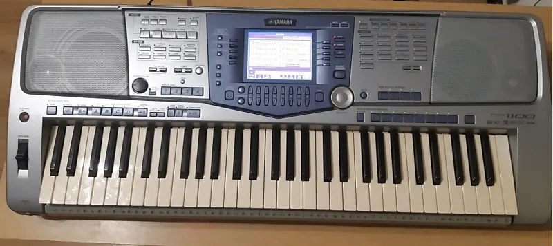 Piano PSR 1100 Nice piano used (Ocassion)