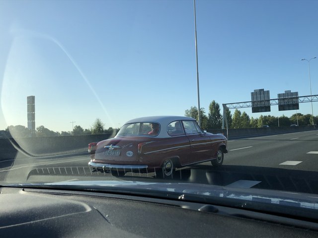 46455FB6-60F0-4BA9-8392-F7BDE85E9663