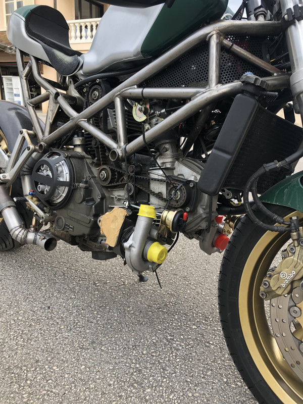 8C65F181-EFF4-4941-B421-A1D35F26B8B7