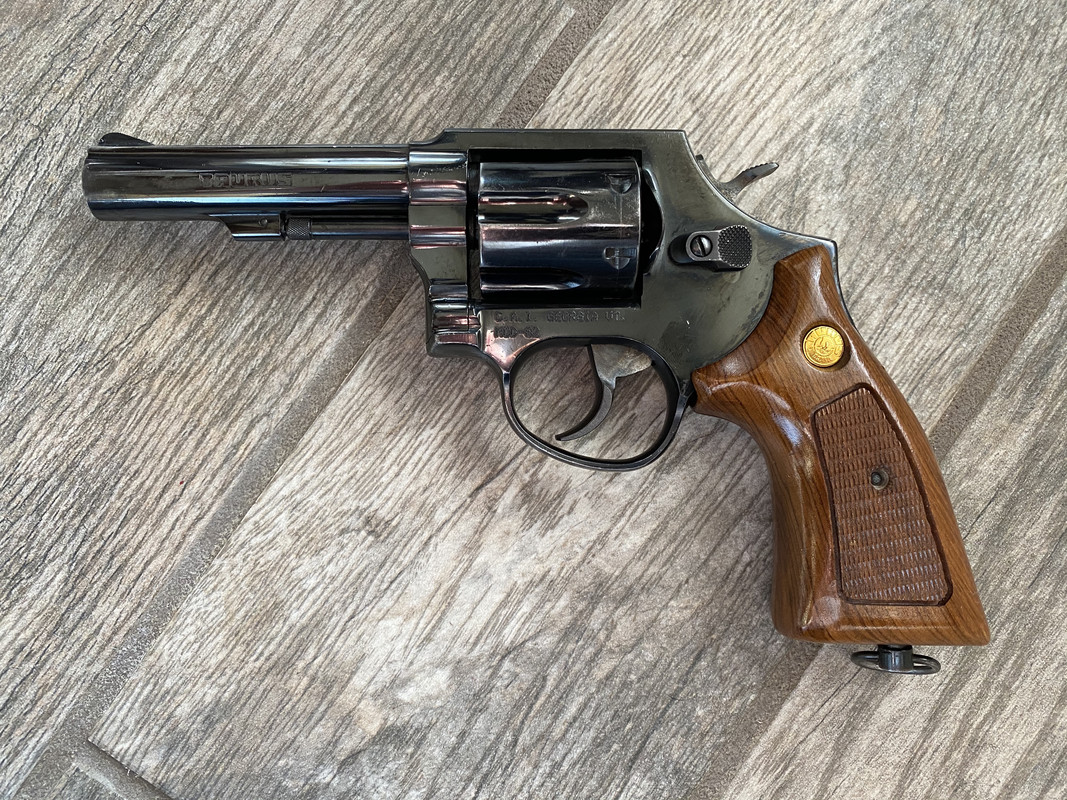 00C92E39-6B88-4583-A68F-FCC1586989F6