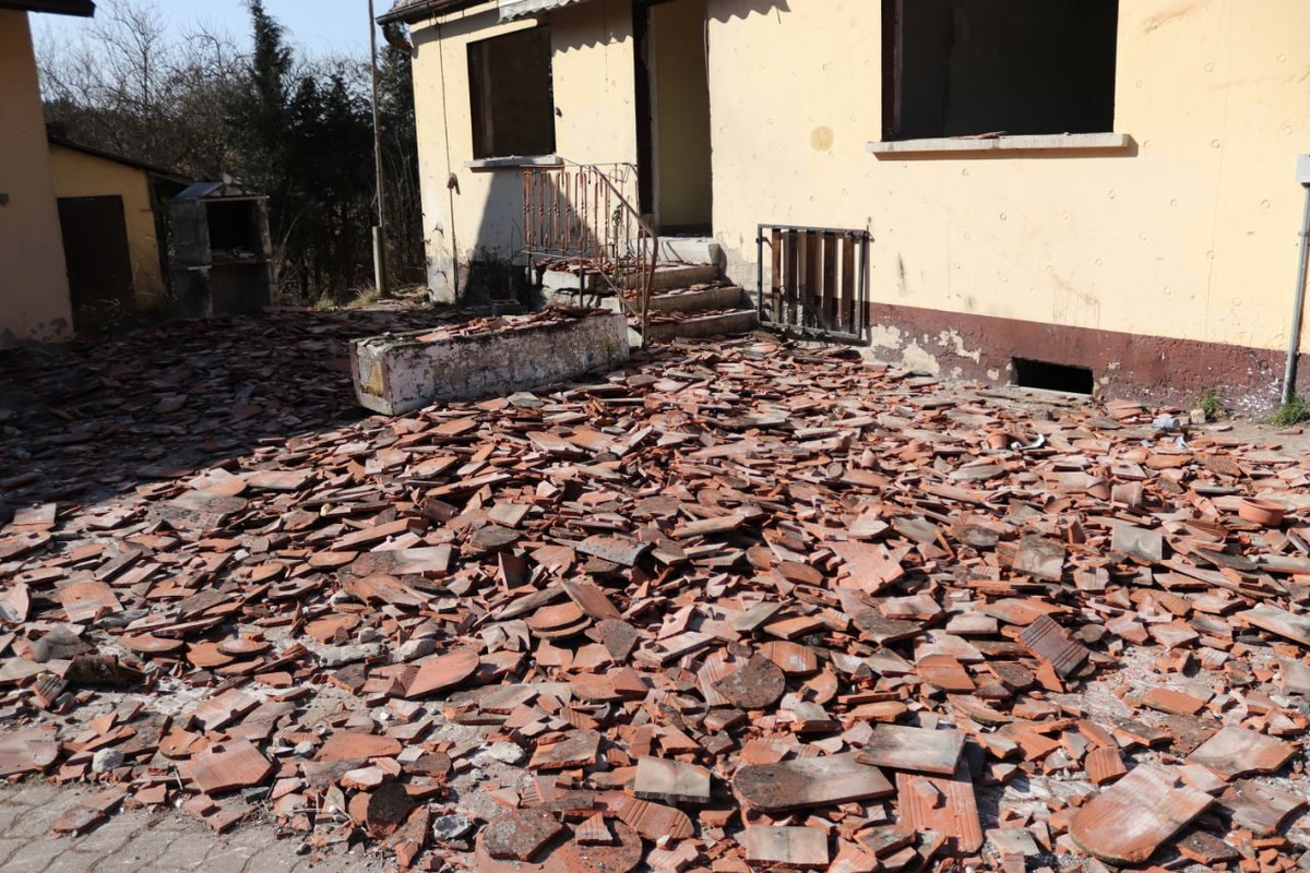 57EC3206-0488-48B0-8FA3-B3E2E1A9B8AA