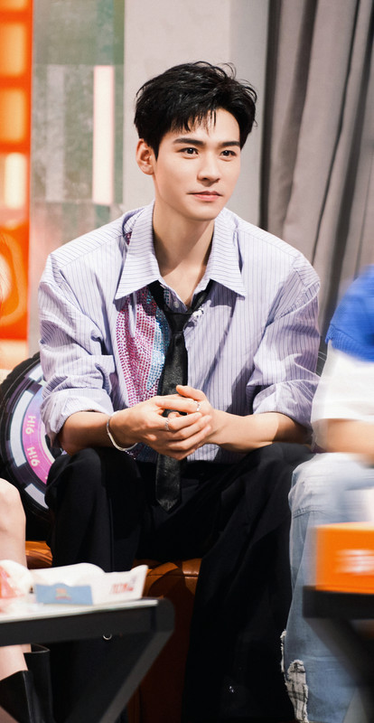 006DurXoly1hh5dxjw5vbj31kr31i7wj