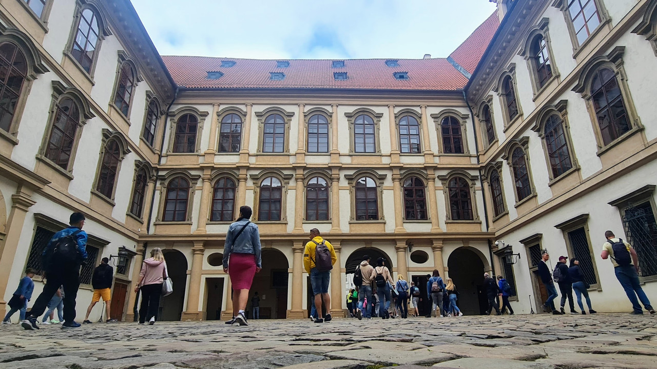 09.40 - 20240504_100453 (misia)