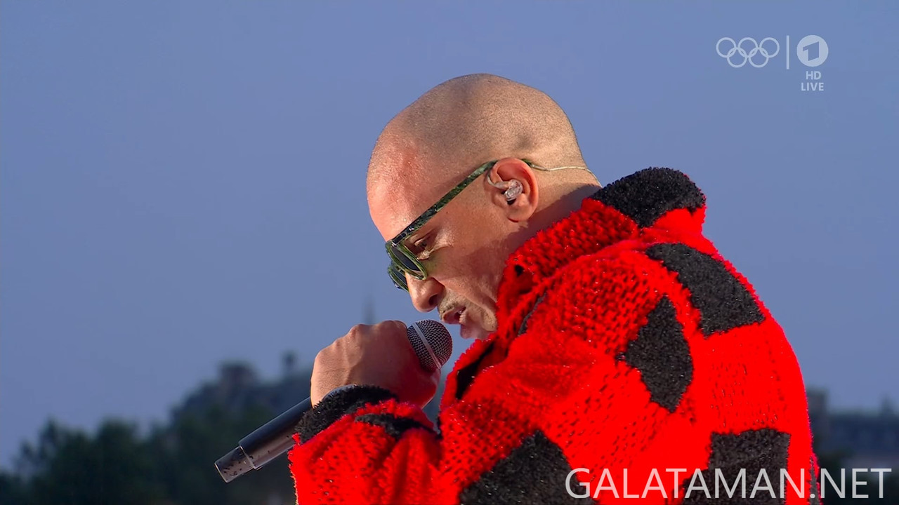 Paris 2024 Olympics Opening Ceremony (26th July 2024).ts_snapshot_03.02.45.004