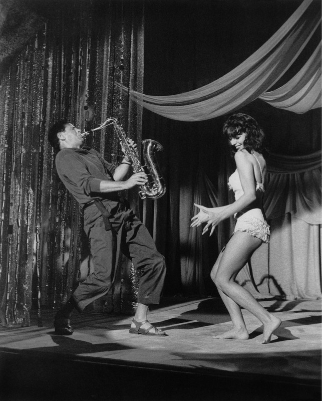 Joan_Collins_d18