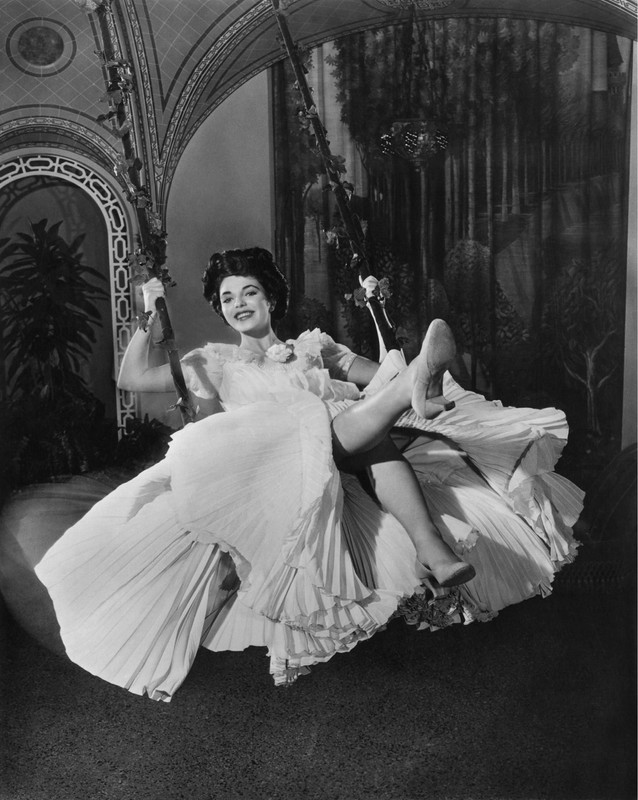 Joan_Collins_d90