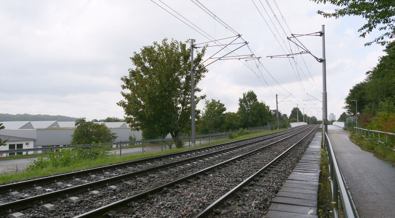 [Bild: 030824-145916-1b.jpg]
