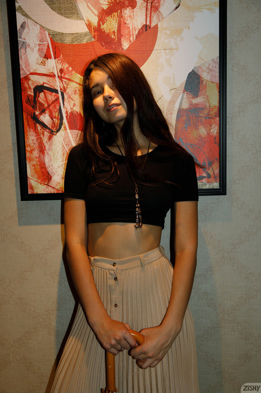 full_004_2108476704191008