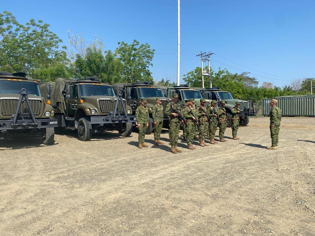 Colombia certifica infantes de marina en el manejo, operación y despliegue de sus camiones Navistar