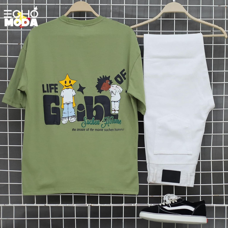 أطقم ملابس رجالي صيفية كاجوال: تنسيقات تيشرت وبنطلون بلمسة شبابية منعشة أطقم ملابس رجالي صيفية كاجوال: تنسيقات تيشرت وبنطلون بلمسة شبابية منعشة