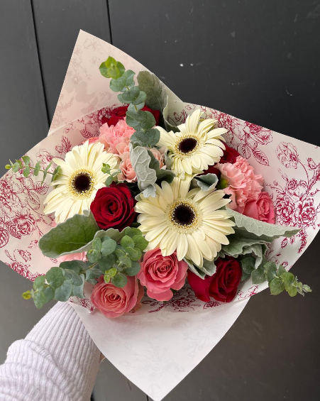 Ramo Gerberas rosas eucalipto
