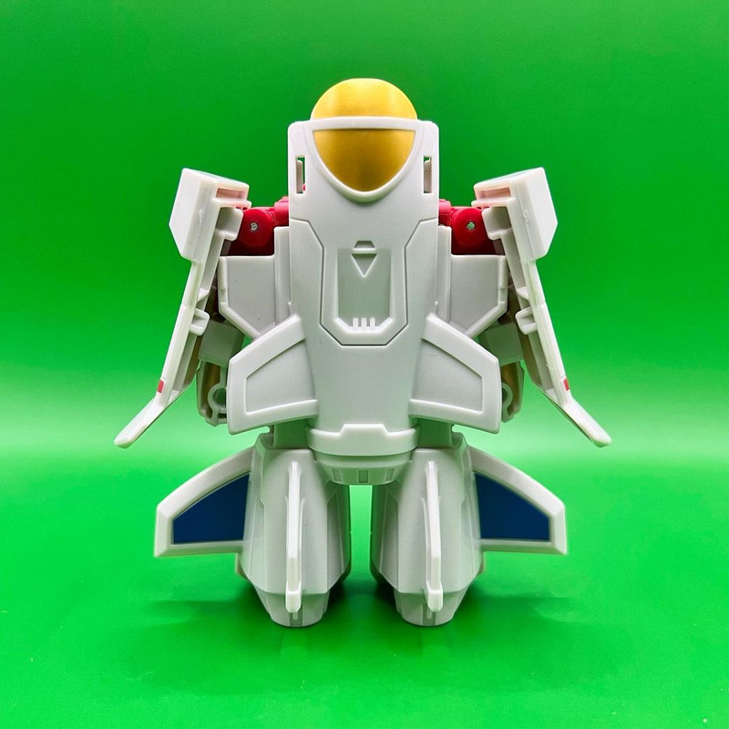 Classic-Heroes-Starscream-2