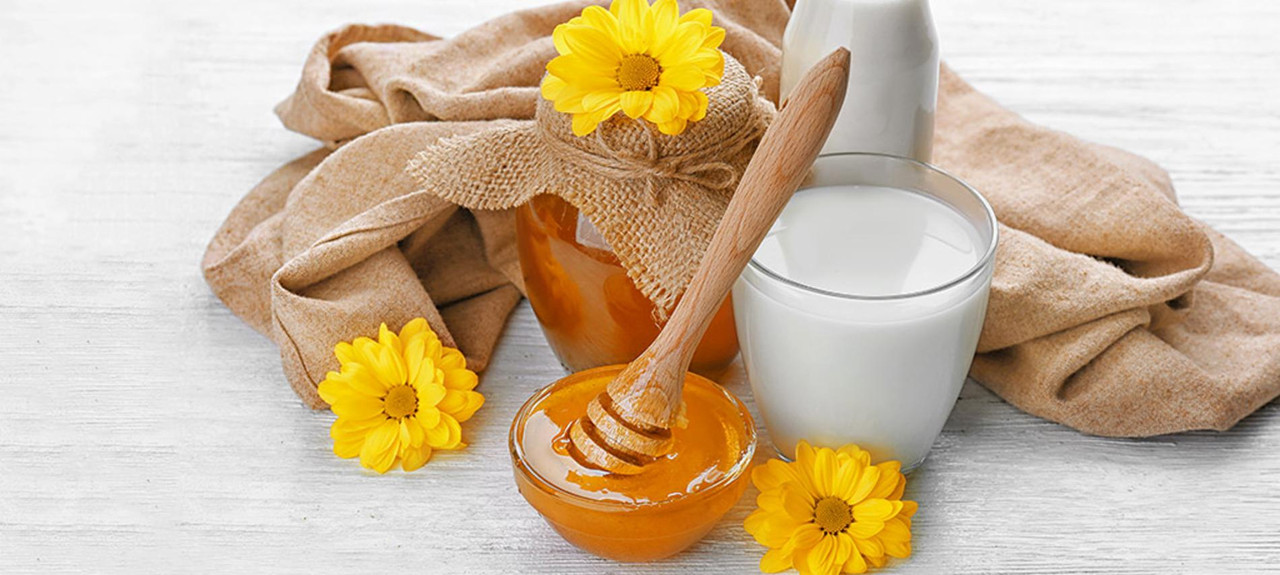 Mascarilla con miel para estimular el colágeno y eliminar arrugas