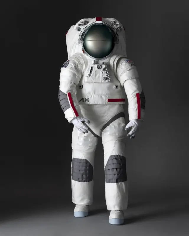 prada-axiom-spacesuit-1