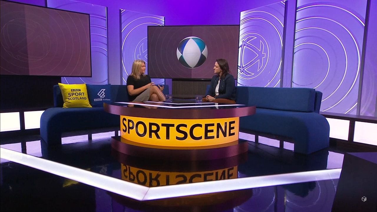 03.06 - 23.10.00 - Sportscene. Jane Lewis presents all the highlights....ts_snapshot_16.58.551