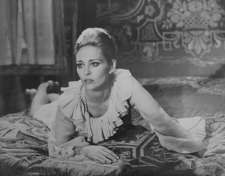 Faye_Dunaway_c28