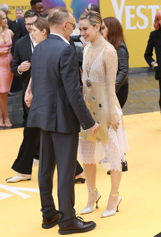 Lily-James-UpskirtSTARS.com (19)