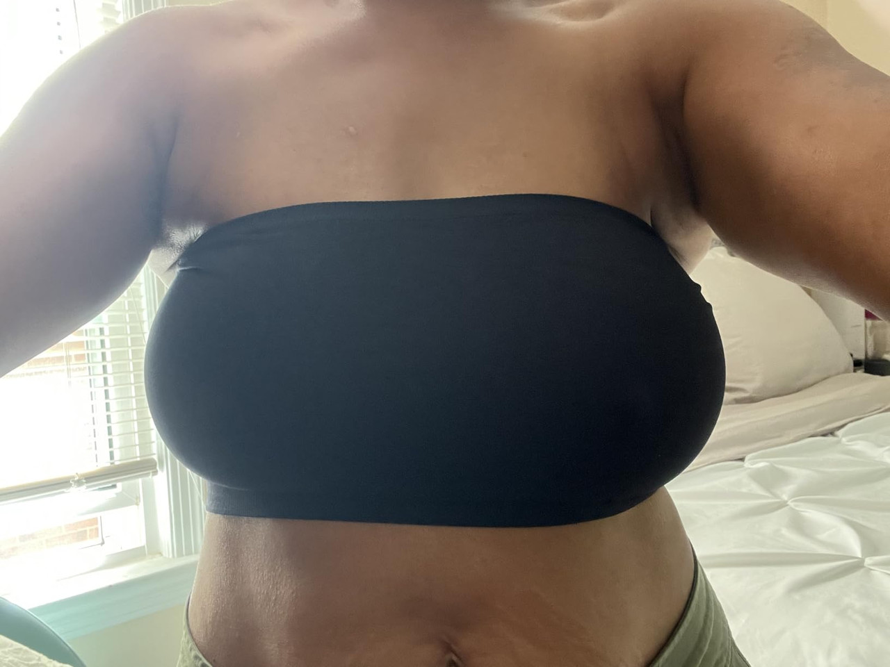 Corpi&ntilde;o strapless negro