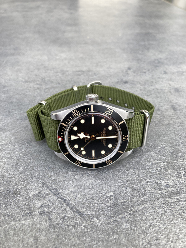 EDC03E20-A483-4162-B62F-7731AC0593CE