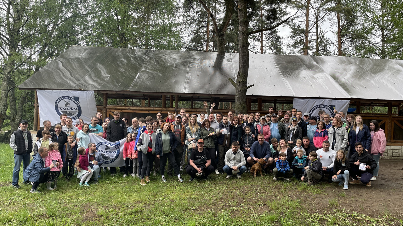 5EEF536C-E8E8-4D96-8096-67F9BDAC4BC4