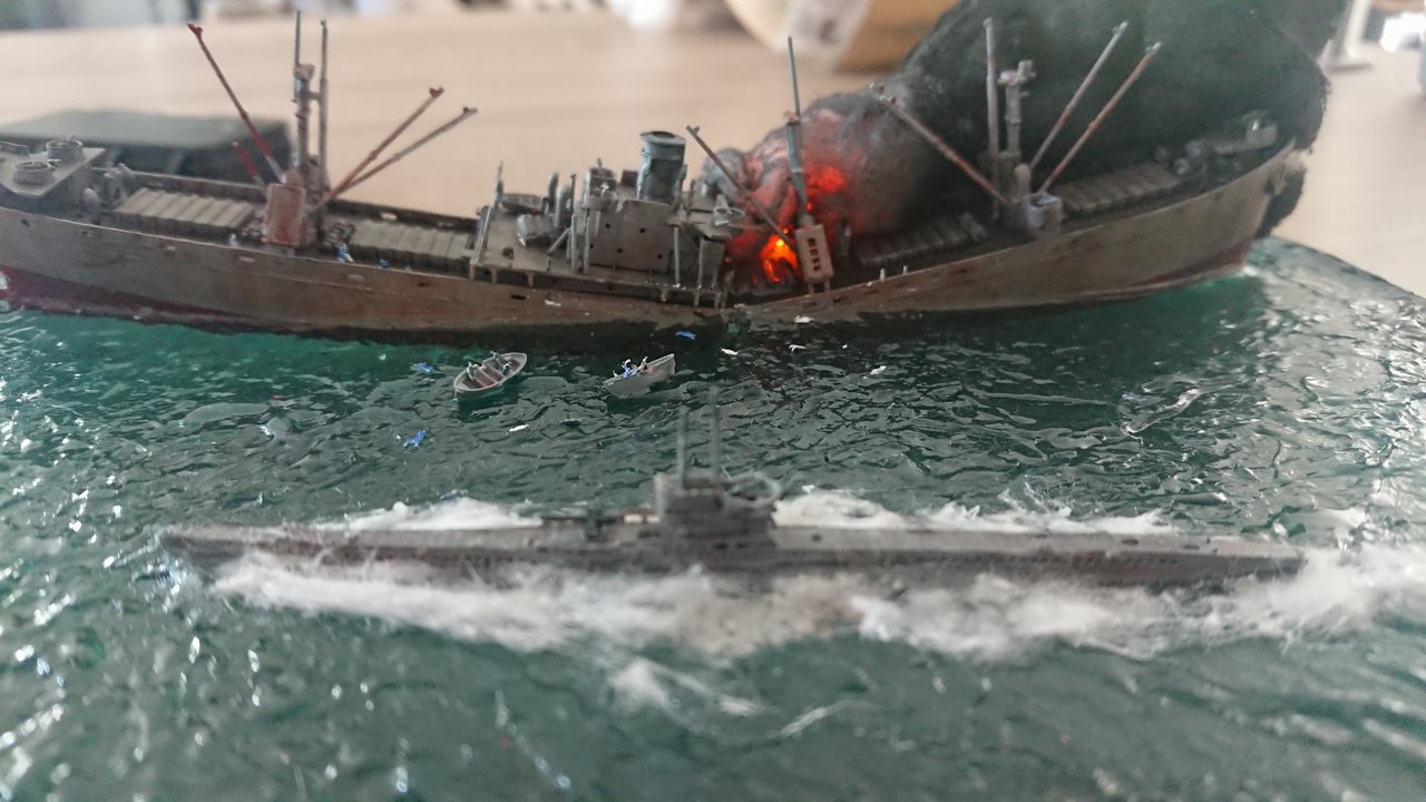 Liberty ship et 2 U-boats type VII et IX 1/700 3