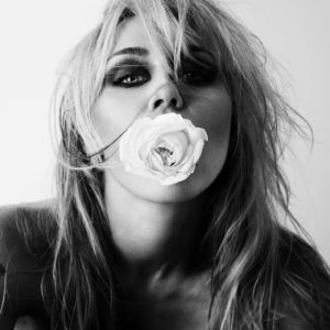 Νέο Music Video | MILEY – Let’s Get Married