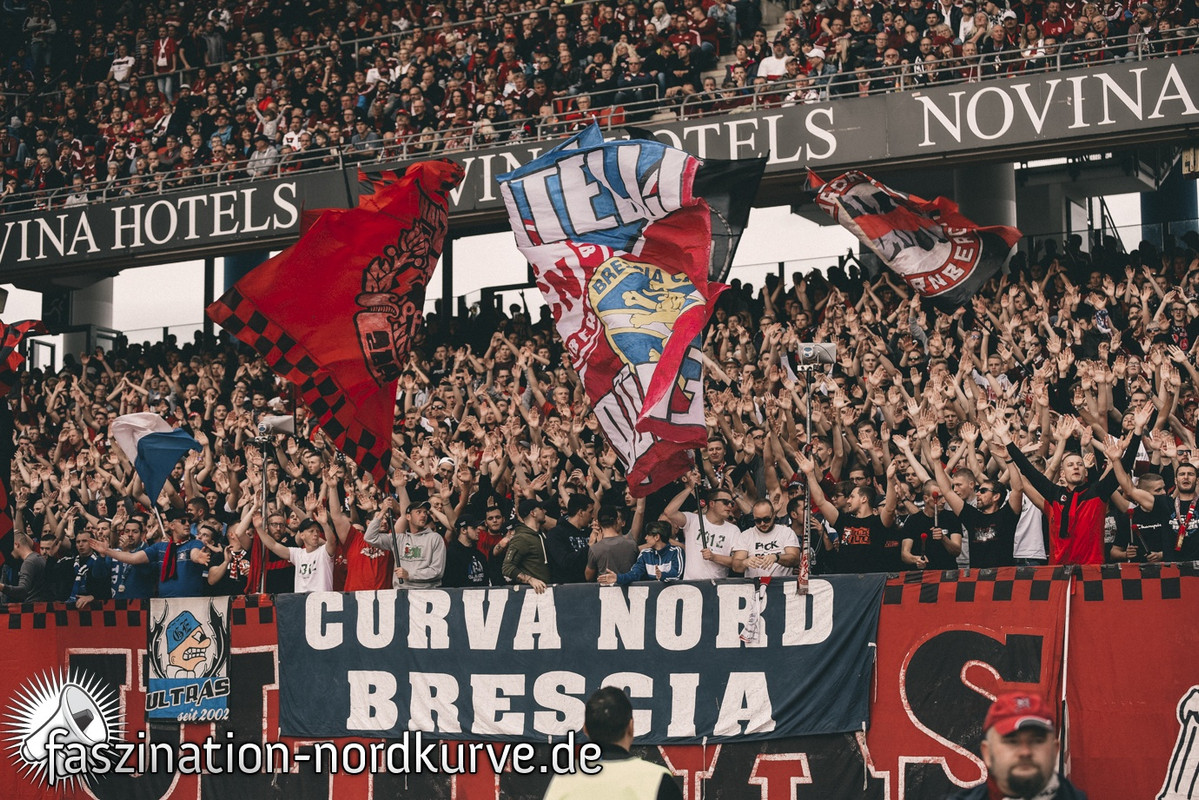 19_20_fcn-regensburg_fano_34_20191027_1422539863